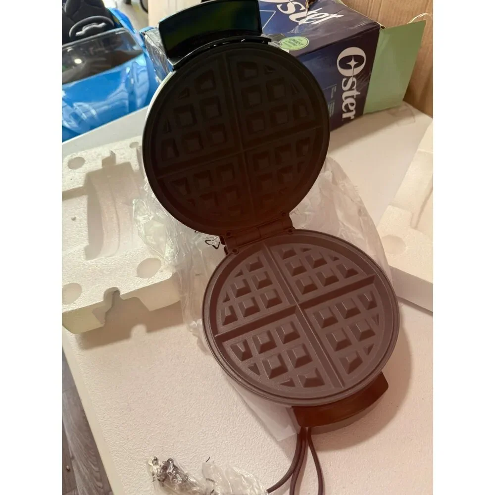 Oster DiamondForce Belgian Waffle Maker New open box